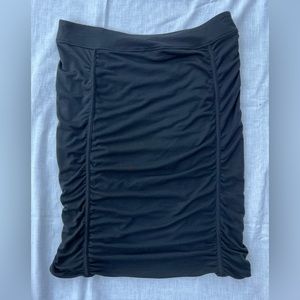 ATHLETA Twisted Midi length , Pencil SKIRT, Black. Medium Size